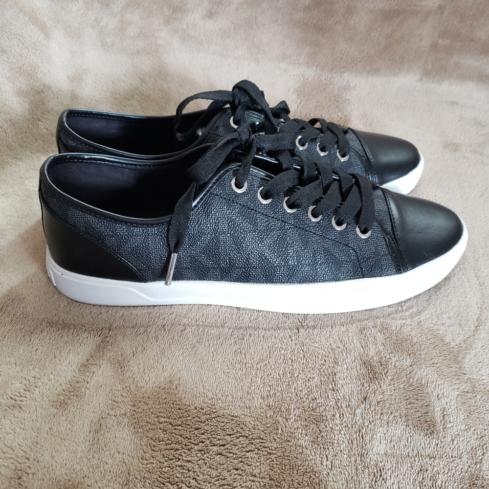 Black logo Michael kors shoes